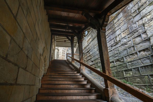 Choisissez un escalier en résine extérieur pour ses nombreux bénéfices